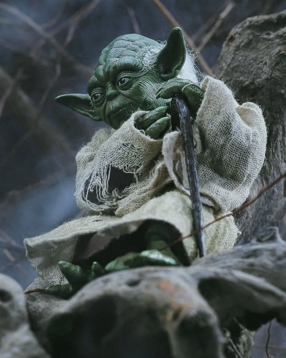 Hot toys MMS369 Star Wars Empire Strikes Back Yoda